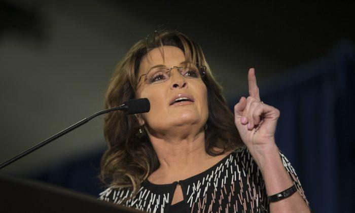 Palin’s Re-emergence Underscores GOP Split