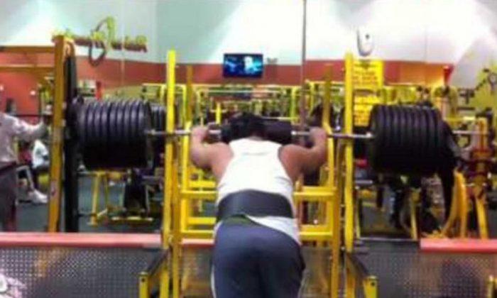 Video: Man Attempts to Squat 855 Pounds and Fails Miserably