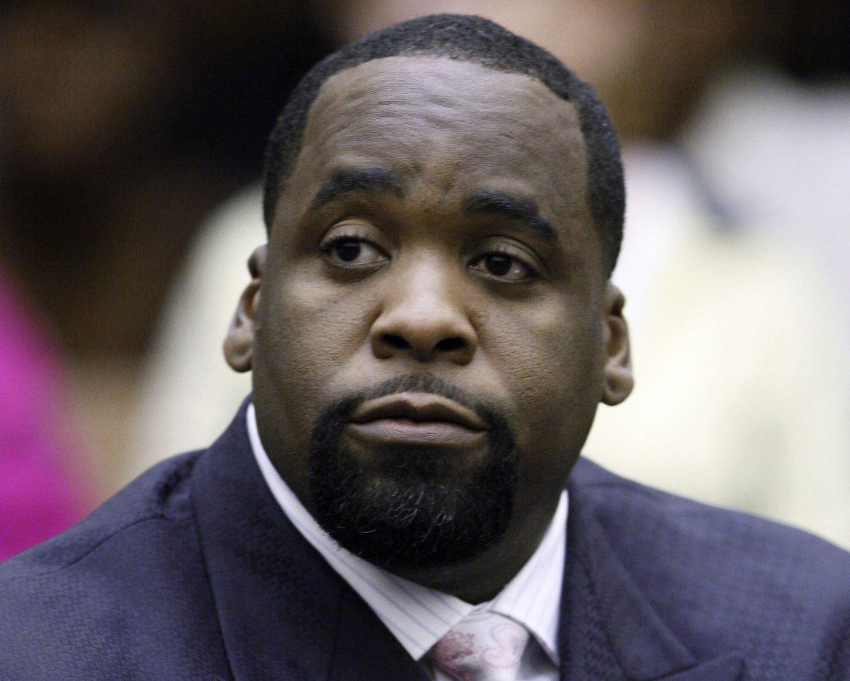 Former Detroit Mayor Kwame Kilpatrick sits in a Detroit courtroom on May 25, 2010. (Paul Sancya, File/AP Photo)