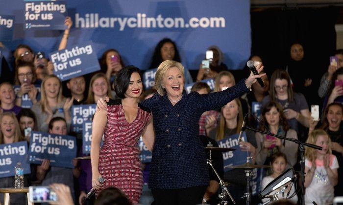 Clinton Courts Youth With Celebs, but Many Prefer Sanders