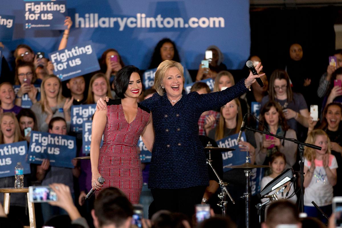 Clinton Courts Youth With Celebs, but Many Prefer Sanders