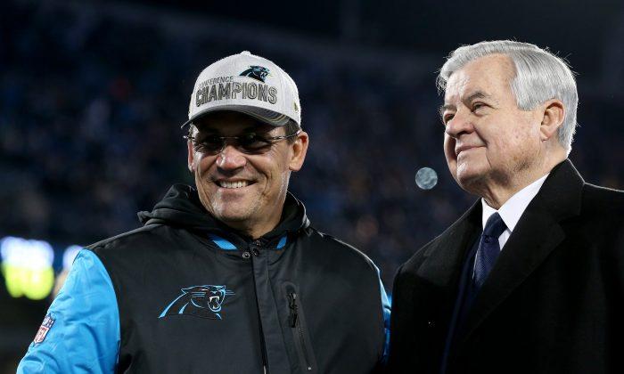 Panthers Owner Jerry Richardson to Pay for All Team Employees to Go to Super Bowl