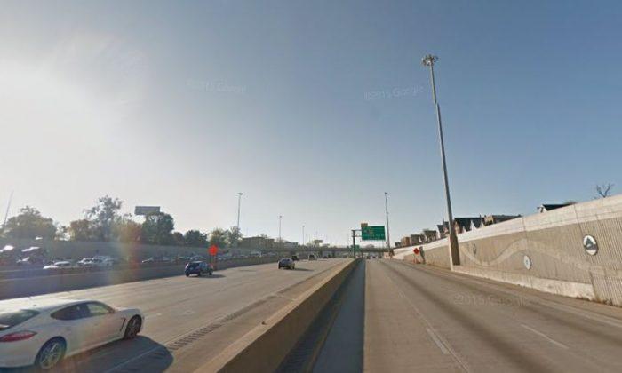 Woman Shot in Car on Dan Ryan Expressway in Chicago