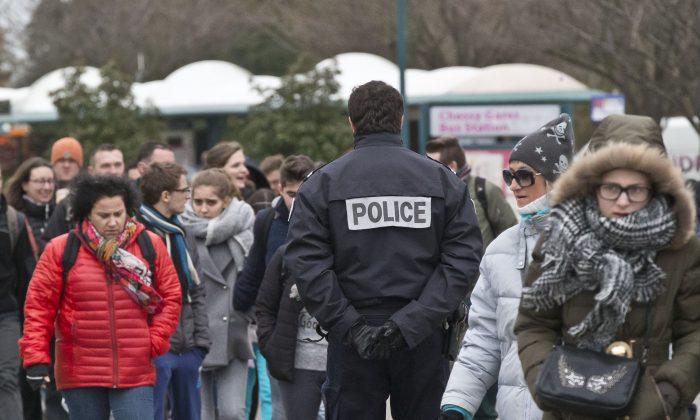 French Police Arrest Man With Guns and Female Partner at Disneyland Paris