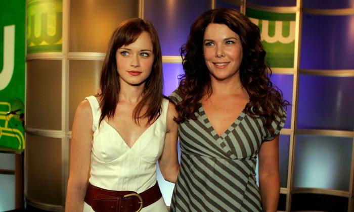 Netflix Is Officially Bringing Back ‘Gilmore Girls’