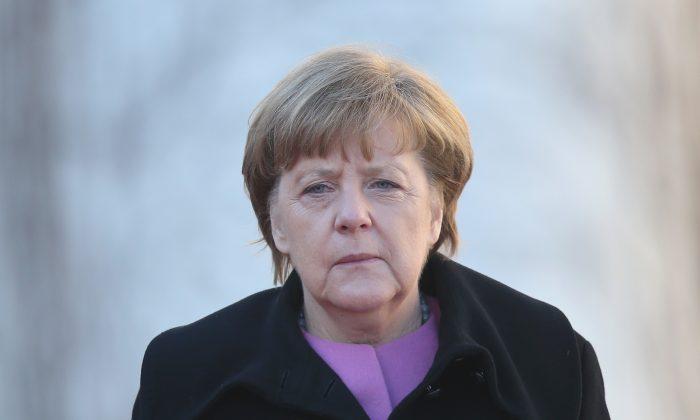 Angela Merkel: Syrian Refugees Expected to Go Back Home After War Ends