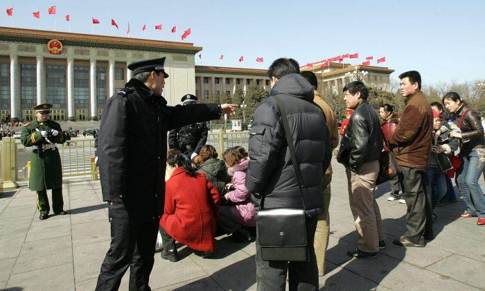 This Is How Chinese Officials Look at the World (+Video)