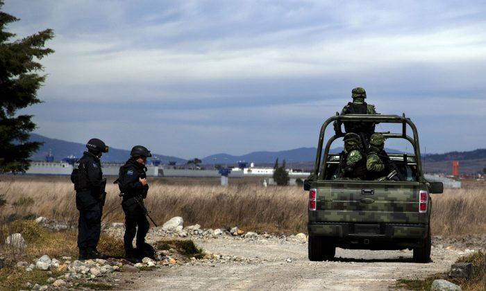 24 Sinaloa Cartel Members Arrested in US-Mexico Border Raid