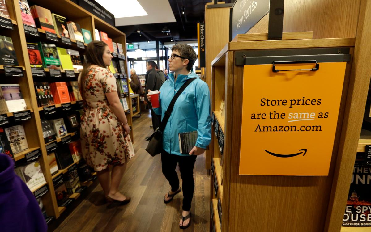 Amazon Is Planning to Open Hundreds of Bookstores, Mall CEO Says