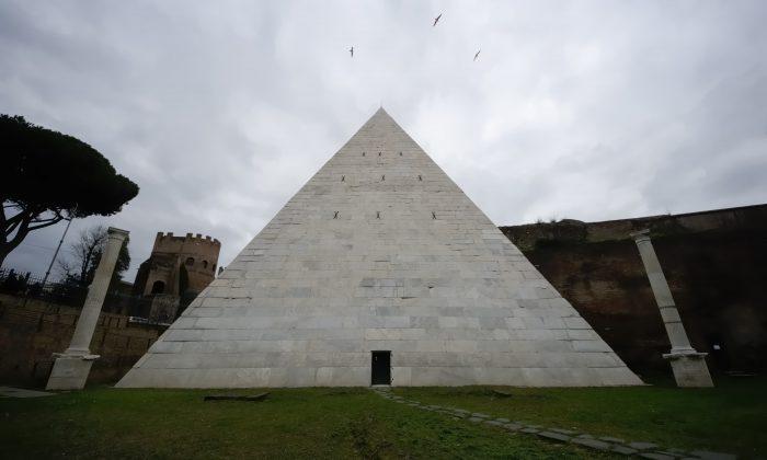 2,000-Year-Old Rome Pyramid Spotlighted
