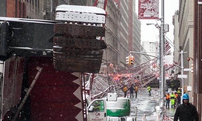 PHOTOS: Crane Collapses in New York, 1 Dead, Possible Gas Leak (Video)