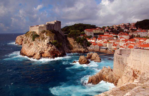 Dubrovnik’s medieval buildings on the coast of the Adriatic Sea. (Edwardwexler at English Wikipedia)