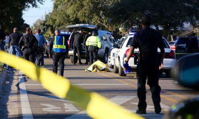 Police: 2 Dead, 4 Hurt in Shooting After Mississippi Parade