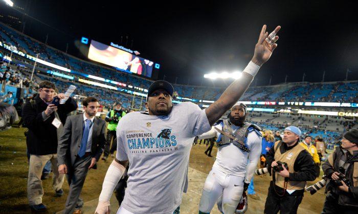 Carolina’s Thomas Davis Shares Picture of Surgically Repaired Right Forearm Following Super Bowl Loss