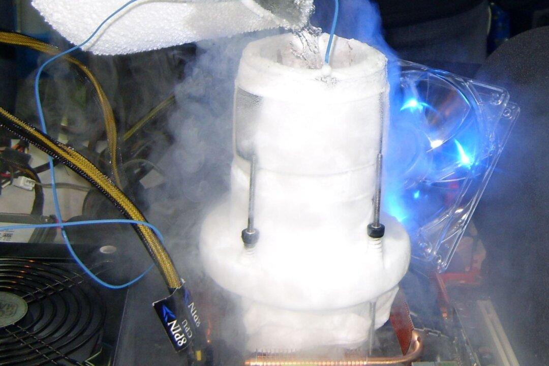 World Speed Record Broken on Newest Intel Skylake Processors