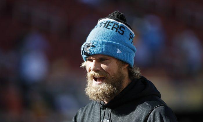 Carolina Panthers TE Greg Olsen Posts a Series of Photos Documenting Him Shaving His Beard