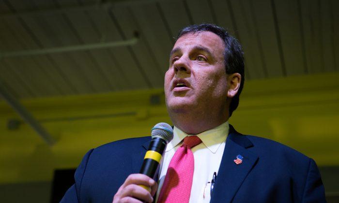 New Jersey Gov. Chris Christie Drops Out of Presidential Race