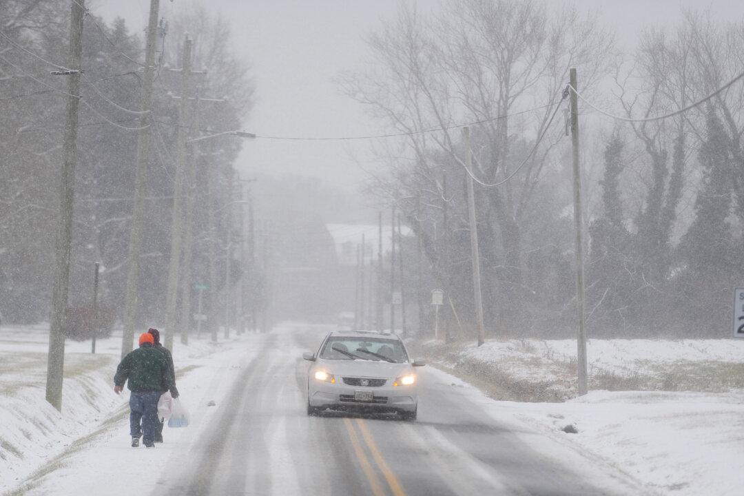 Tornados in South, Snow, Sleet in East; Record Heat in West