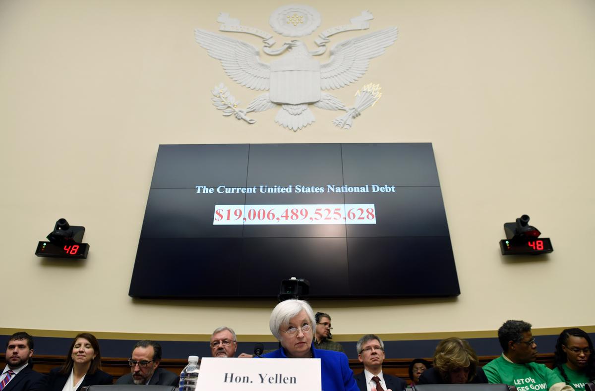 Minutes Show Fed Worried by Global Turmoil