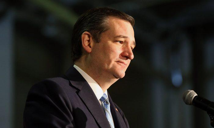 Ted Cruz May Be First Hispanic President, but Rejects the Label