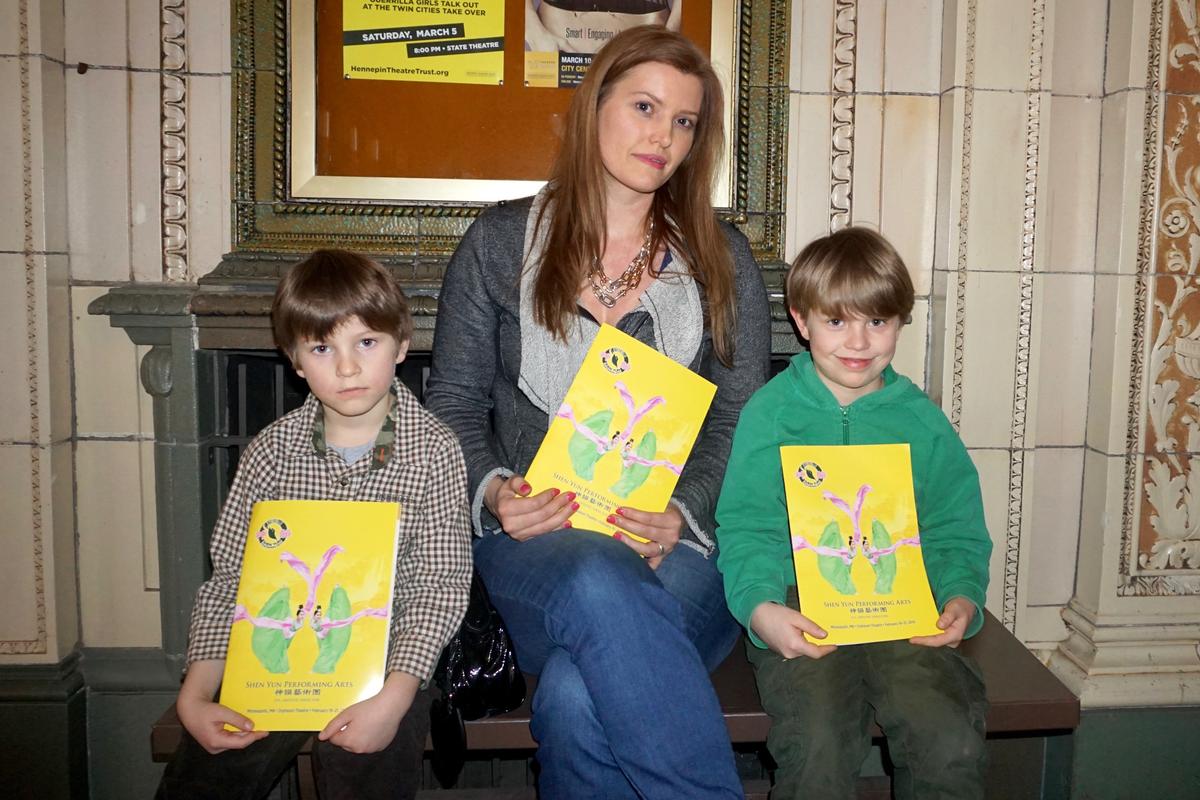 Traditional Culture and History Interesting to Family