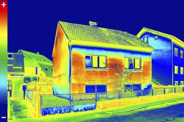 An image taken with a thermal camera, not the one used on the Cat S60, shows what is visible through the technology. (ivansmuk/iStock)