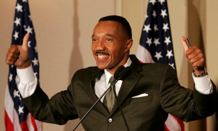 Kweisi Mfume, Former Head of the NAACP, Endorses Hillary Clinton for President