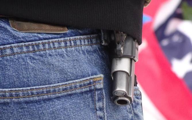 Georgia Business Owner Now Requires All Employees to Carry Guns at Work