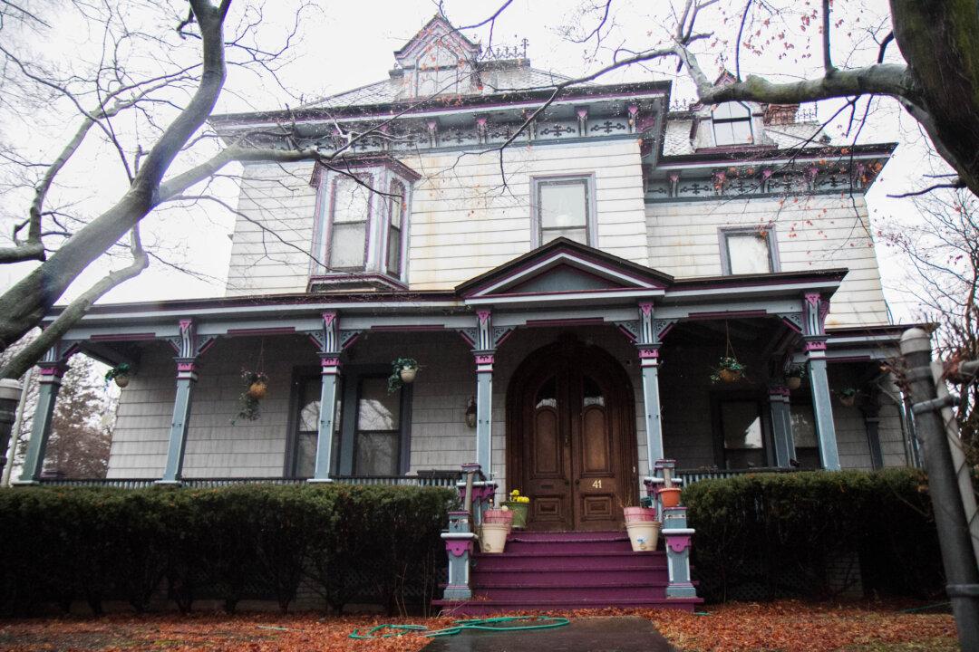 Photo Gallery: Beautiful Houses of Middletown