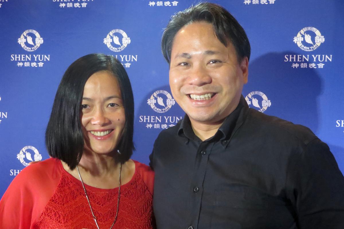 Malaysian Couple Holiday in Australia Just to See Shen Yun