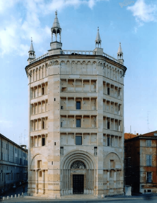 Parma's baptistry, made of marble. (Channaly Philipp/Epoch Times)