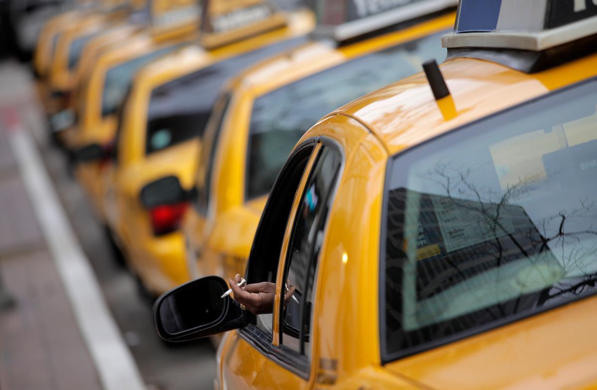 Which Is Safer: Uber or a Taxi? There’s No Clear Answer
