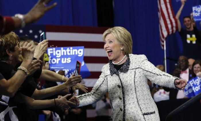 Hillary Clinton Wins South Carolina Democratic Primary