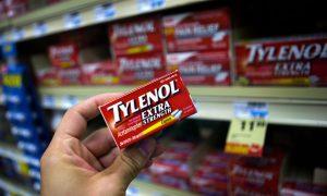 Doctors Issue Warning to Parents About Giving Children Adult Tylenol Amid Drug Shortages