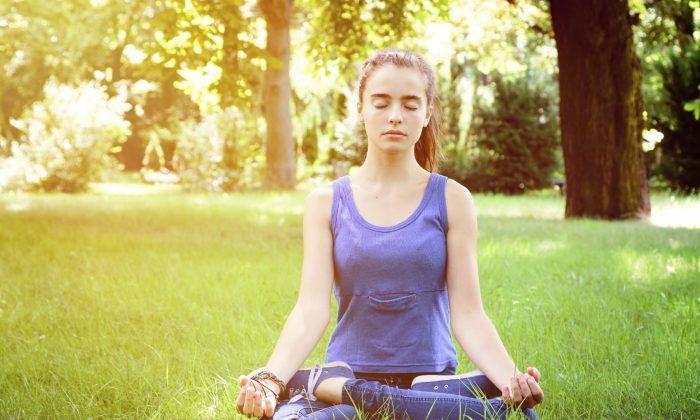 Exercise + Meditation Rein in Negative Thoughts
