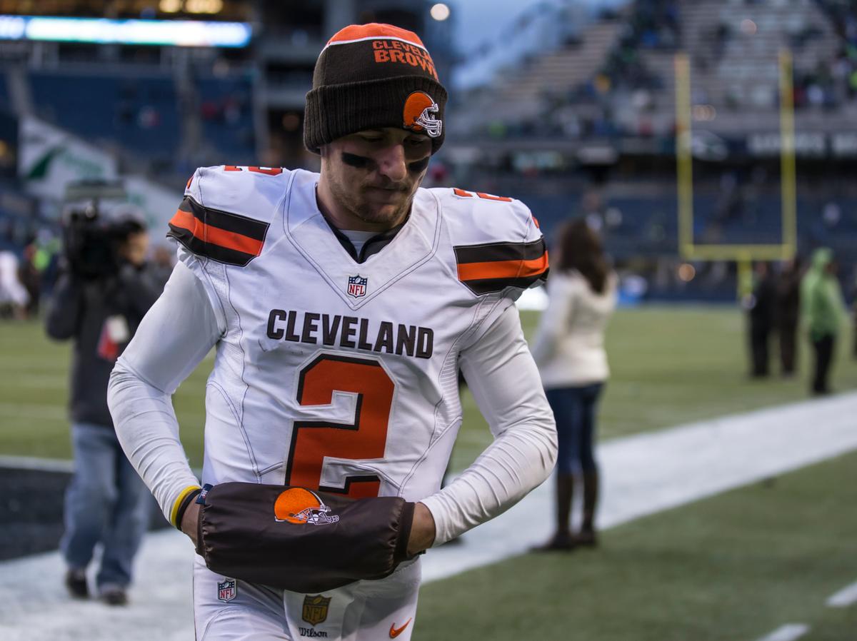 Johnny Manziel: Video Surfaces of Cleveland Browns Quarterback Allegedly Drinking Alcohol at Club