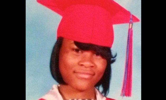 Police Searching for Missing 15-Year-Old Chicago Girl