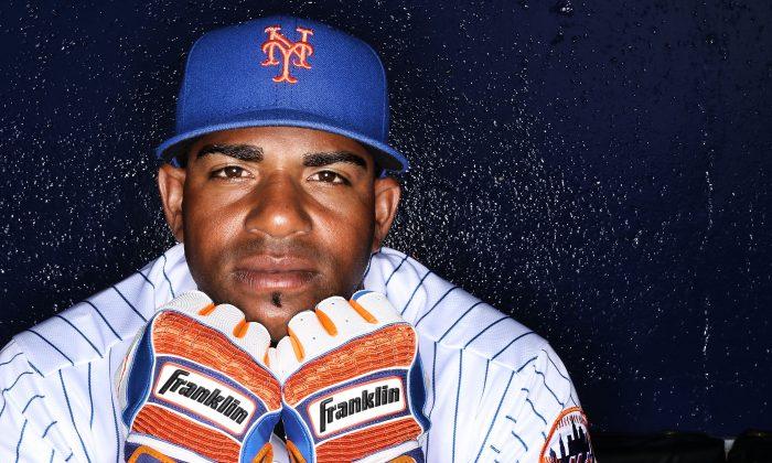 Yoenis Céspedes: New York Mets Outfielder Buys 270-Pound Champion Pig at County Fair, Reports Say