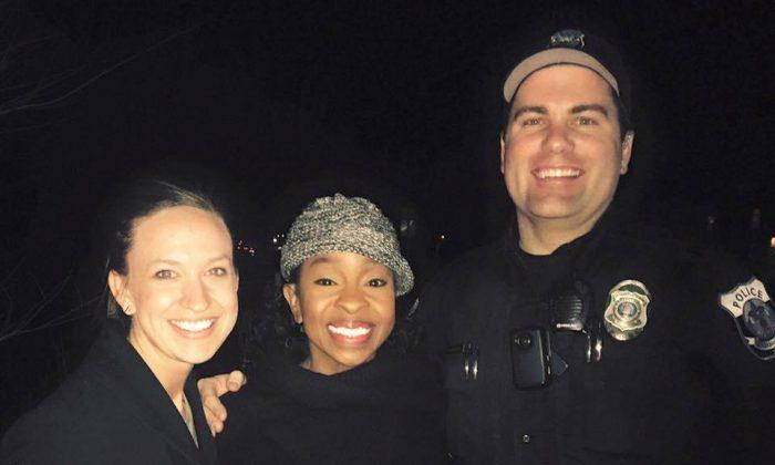 Gladys Knight Sings ‘Happy Birthday’ During Traffic Stop