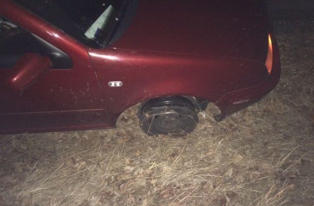 Chief Catches Woman Driving on 3 Tires, With Sparks Flying