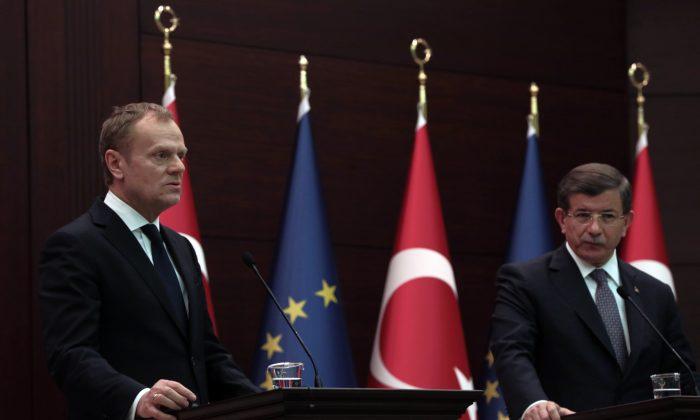 EU Looks to Refugee-Laden Turkey to Ease Its Migrant Burden