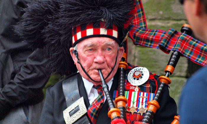 Bagpipe Bandits: How the English Blew Scotland’s National Instrument First