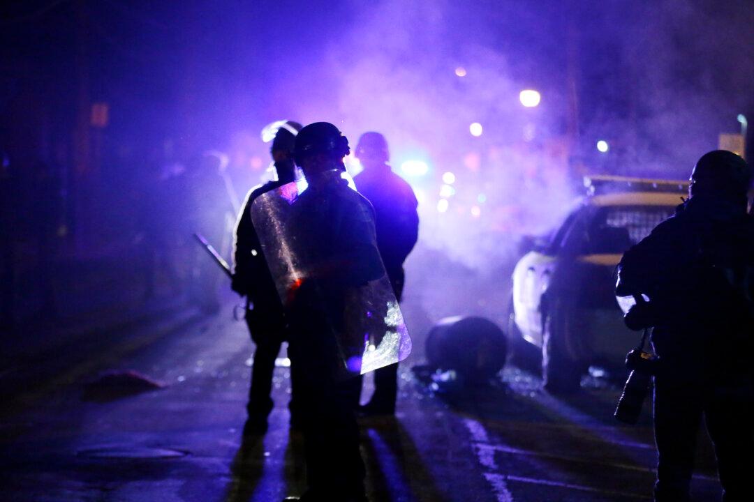 Database of Problem Police Officers May Get Test in Ferguson