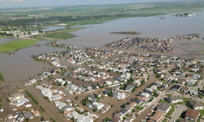 Why Are so Many People Still Living in Flood-Prone Cities?
