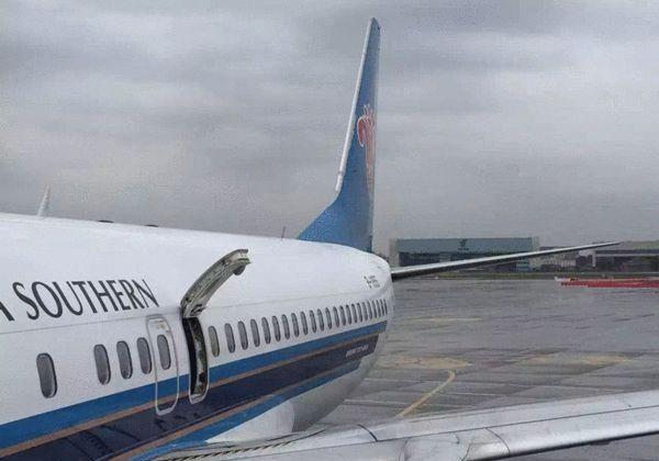 Passenger Opens Emergency Door on Plane in China