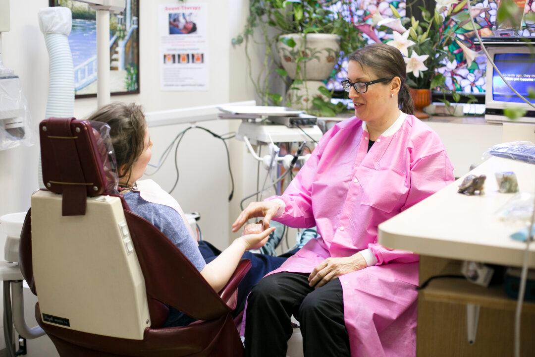 Tips for Dental Detoxing: A Holistic Approach