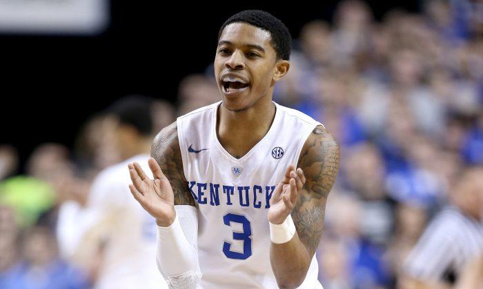 Watch: Kentucky’s Tyler Ulis Appears To Take Cheap Shot at Texas A&M Player in SEC Title Game