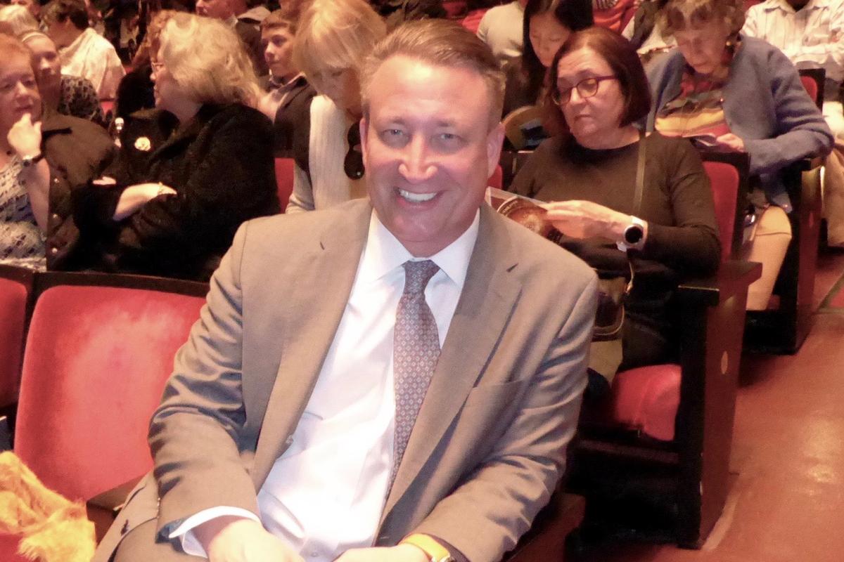 CBRE VP Says Shen Yun Authentic, Fantastic