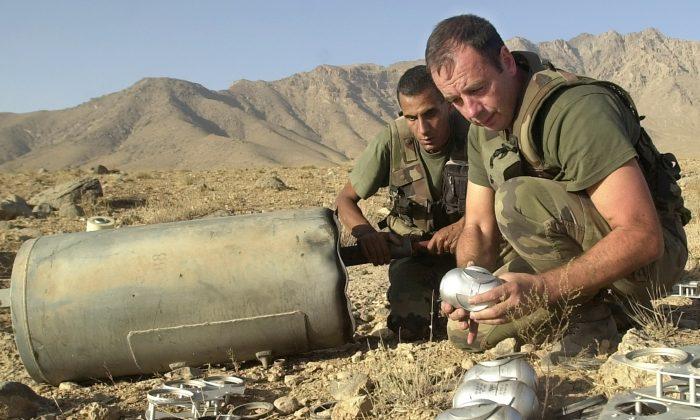 US Decides to Send ‘Cluster Bombs’ to Ukraine—With Conditions