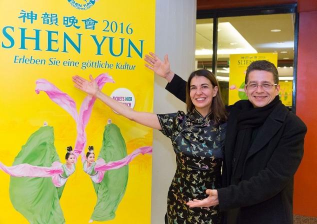 Drawn to Shen Yun Performance by Spectacular Advertisements